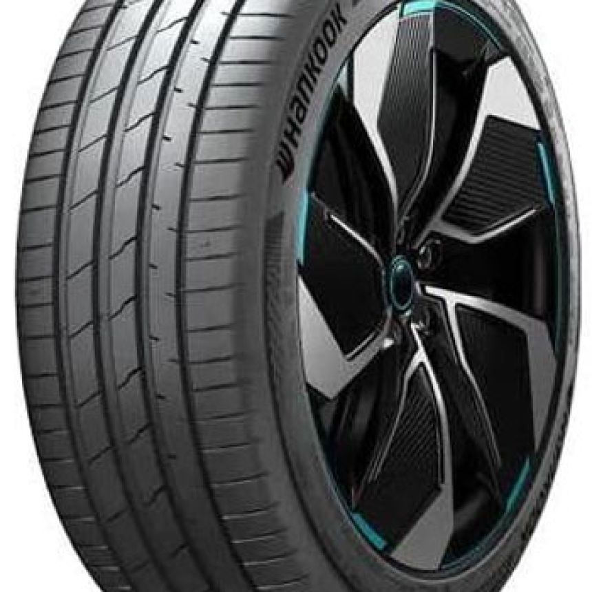 IK01SAXL 225/55-18 W